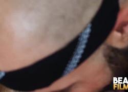 BEARFILMS Bear Harper Davis разбили татуированный красавчик после минета