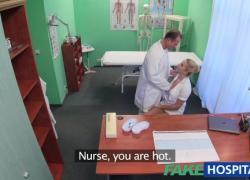 FakeHospital Сексуальная медсестра сперма в жопе от доктора