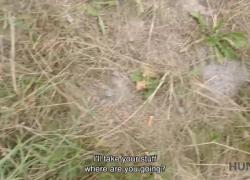 HUNT4K Горячая брюнетка Letna Garden сосет член незнакомца за деньги