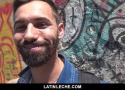 latinleche lucky stud играет с горячим милым латиноамериканским парнем за наличные